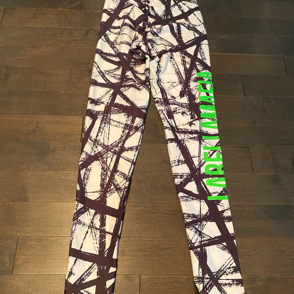 LABELLAMAFIA Graphic Leggings - White , Black and Green